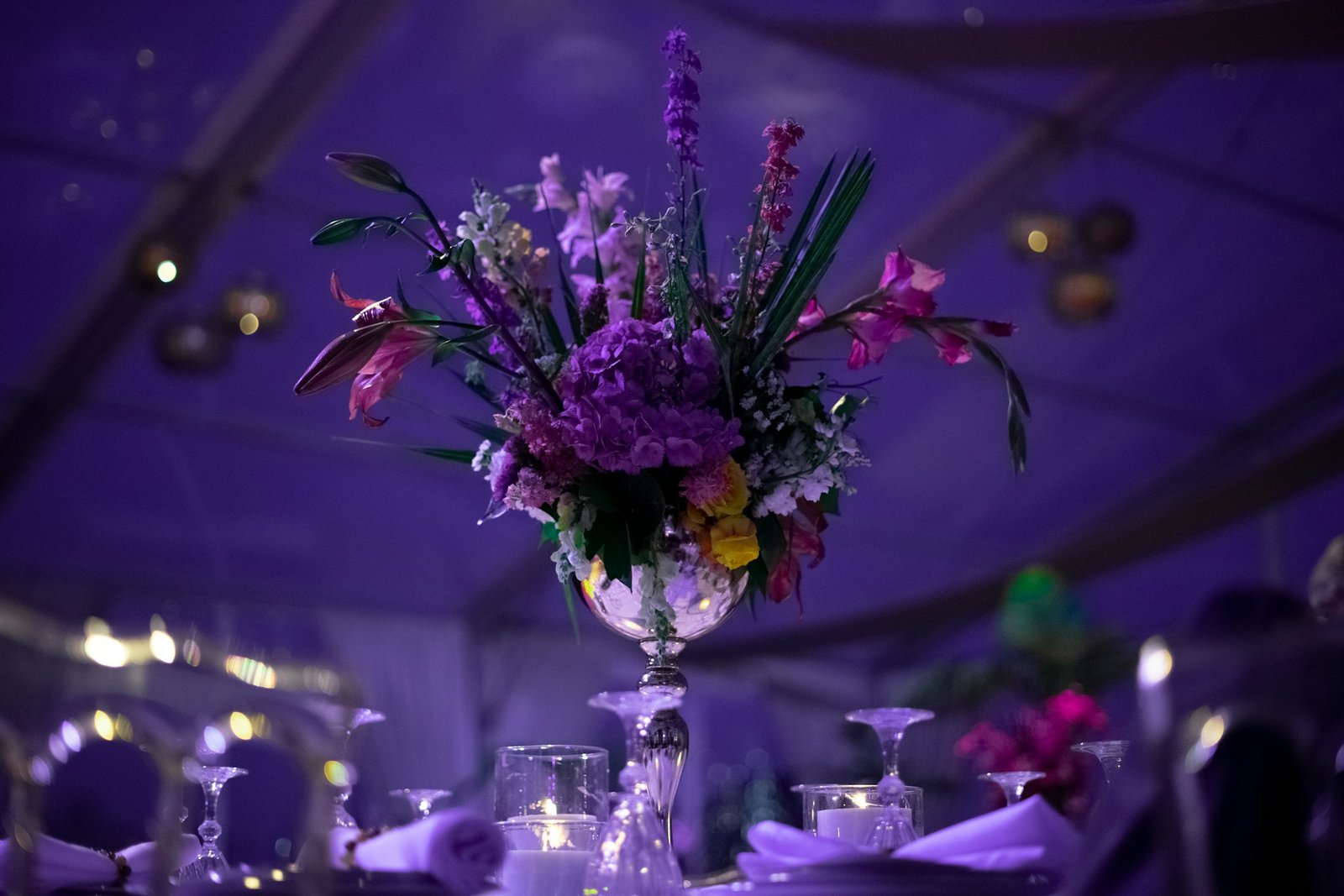 Decoração de Festas com Flores: Como Transformar Ambientes com Elegância