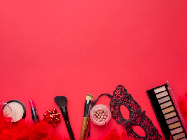 Como montar um kit sensual feminino: dicas de produtos indispensáveis para o público adulto